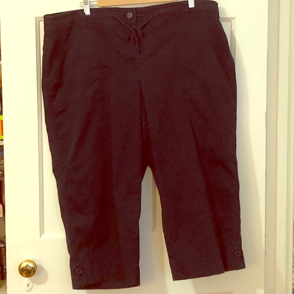 Navy Cropped Pants
